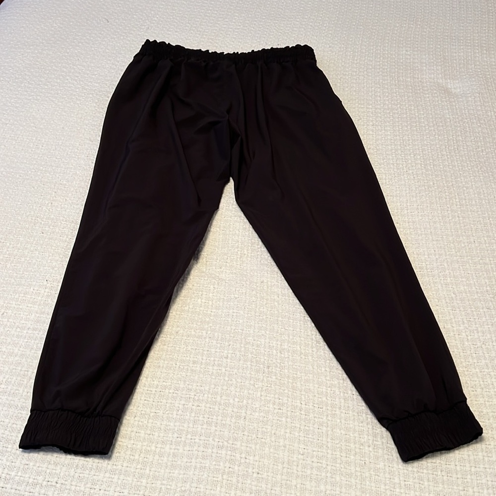 Athleta Black Jogger Pants with Elastic Waist Size 8 - Picture 8 of 16